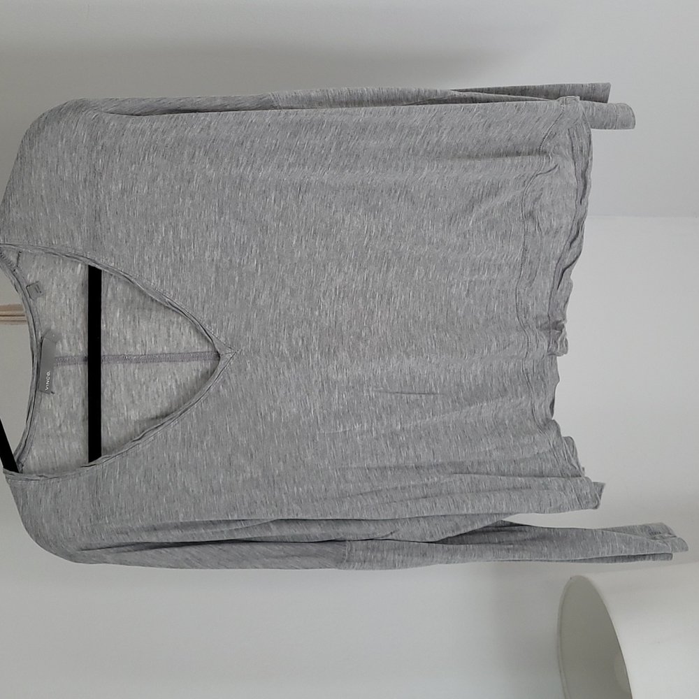 Vince small grey top